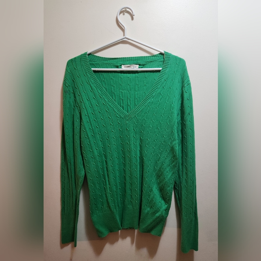 V-Neck, Cable Knit Top